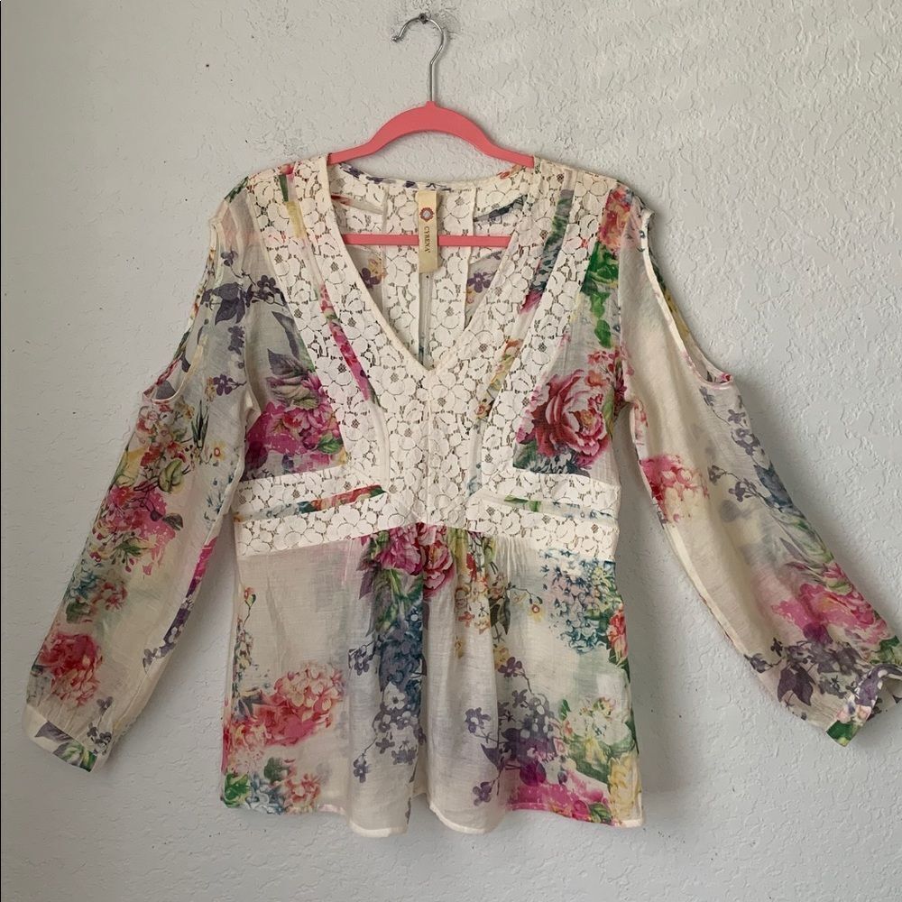 Cyrena Antrop Cold Shoulder Floral Lace V-Neck Blouse Size L